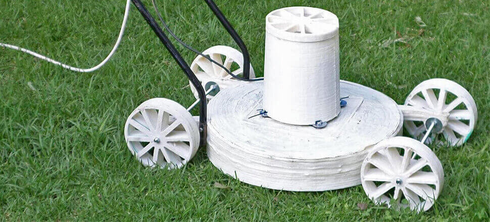 The 3D printed lawnower may not look pretty but it works (image: Hans Fouche)