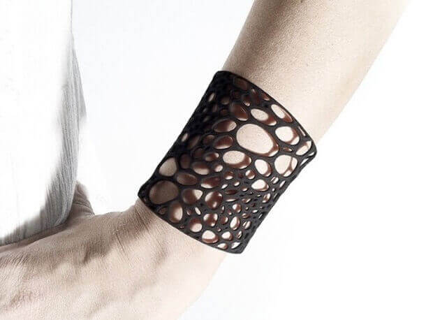 Voronoi Bracelet V1 from imaterialise