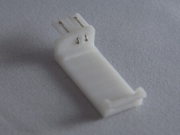 Pebble Charger, wires inserted(source: Thingiverse)