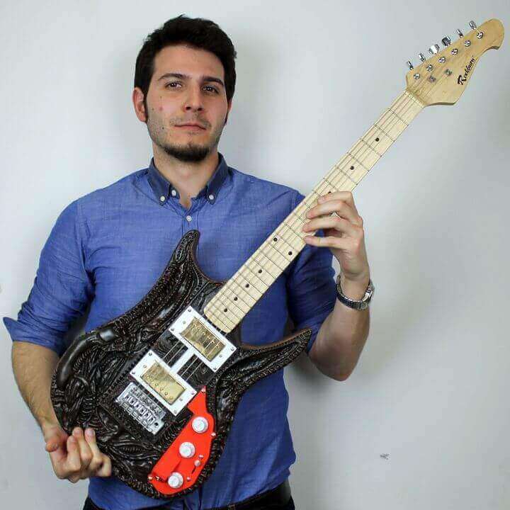 Francesco Orrù and his 3D printed guitar