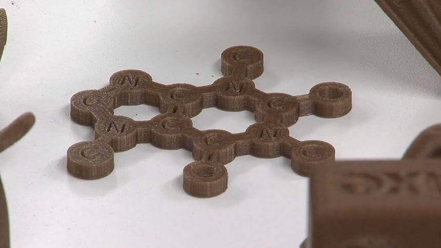 A 3D printed coffee molecule, made with coffee filament (image: 3Dom)