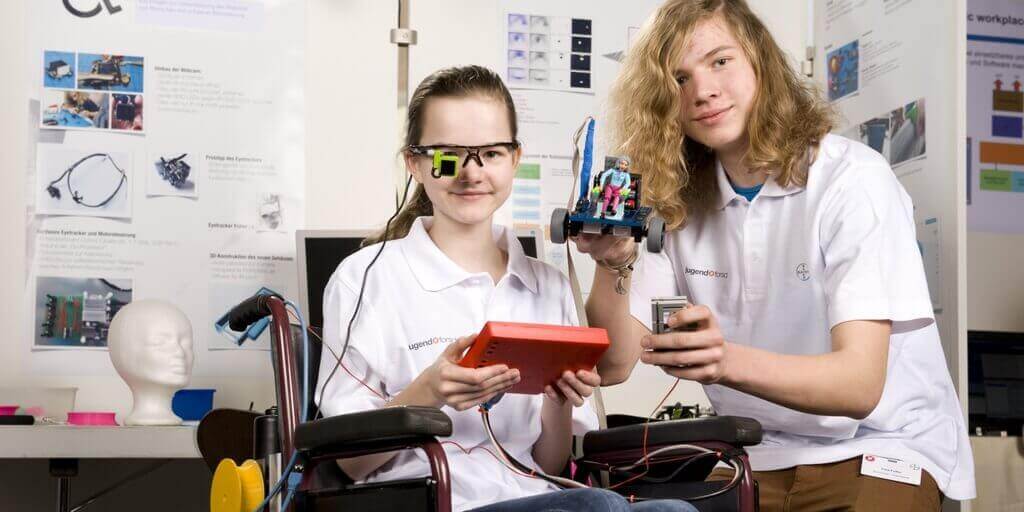 eye-controlled wheelchair