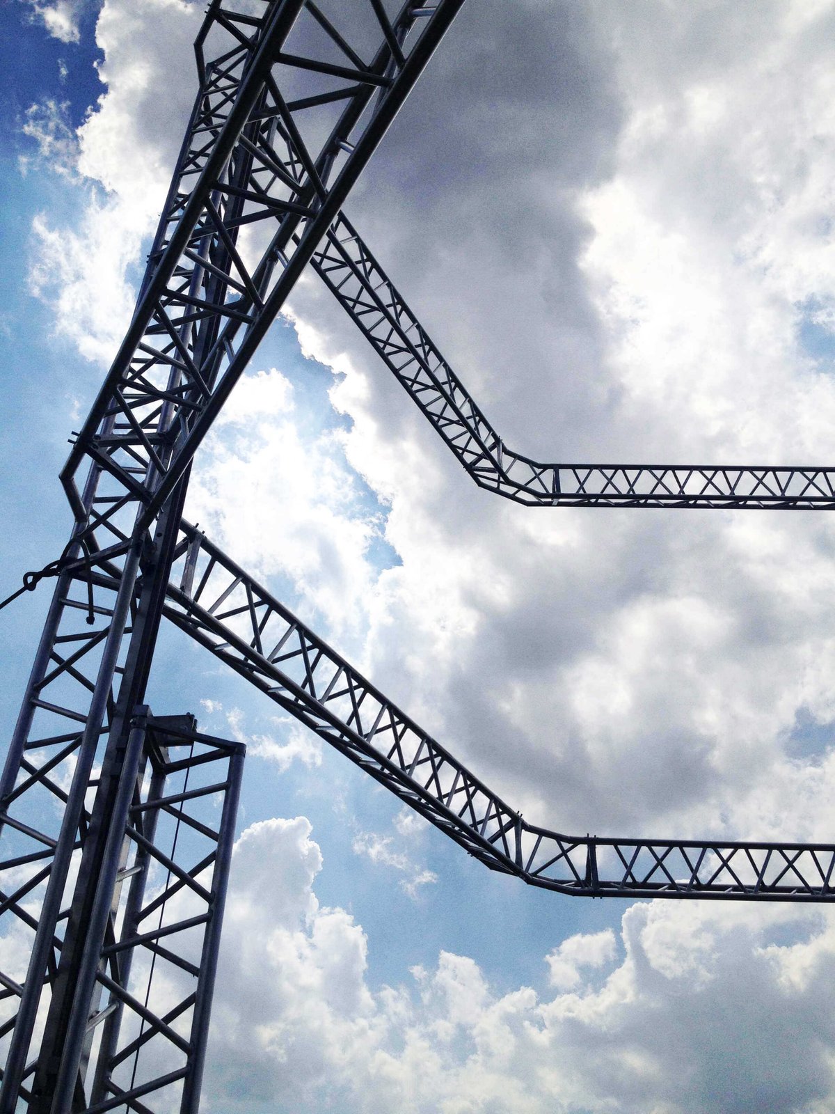 BigDelta is capable of 3D printing houses and huge objects. It will be shown at Massa Lombarda, Italy from 19th to 20th of September 2015 image: Wasp)