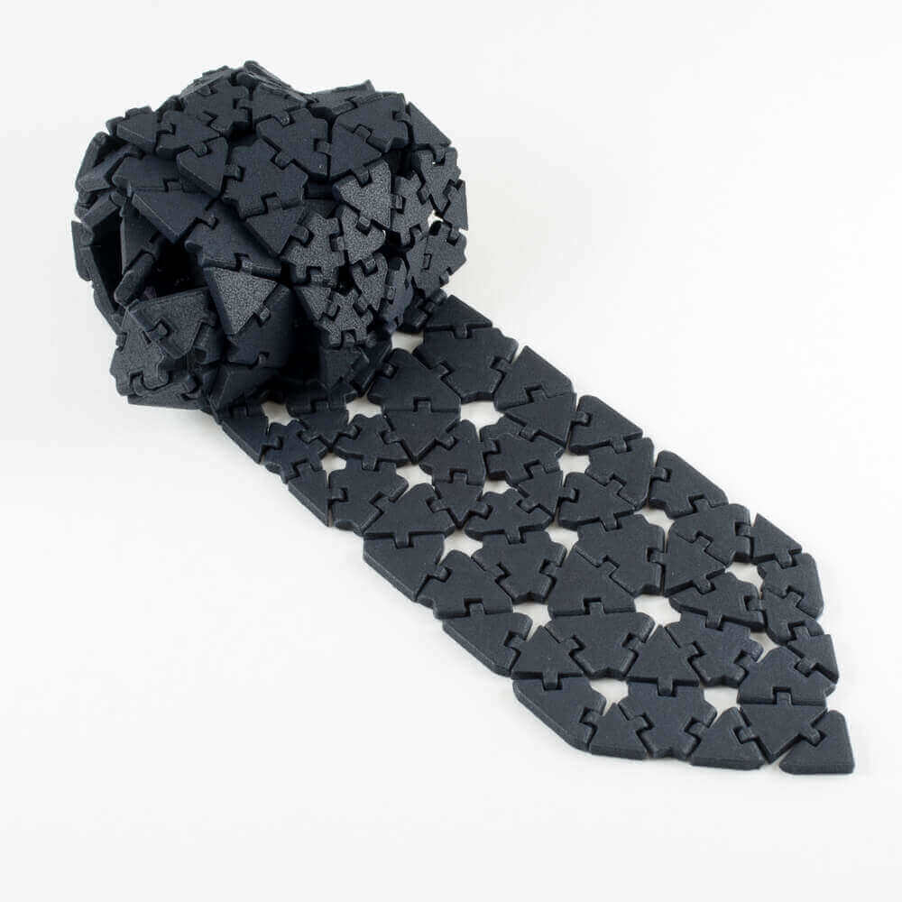 A new look for modern businessmen? (Image: Nervous System)