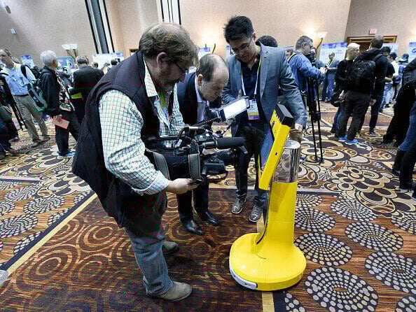 Adorable Service Robot from XYZprinting With Adoring Fans (Image: Ethan Miller)