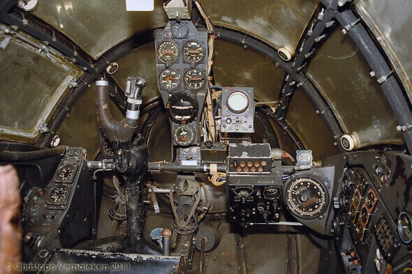 aircraft-cockpit-1