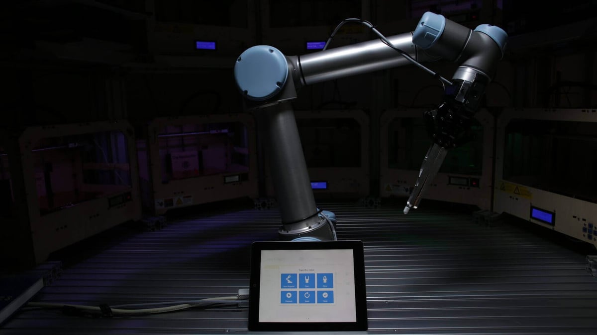 Tend.ai robot with iPad (Image: Tend.ai)