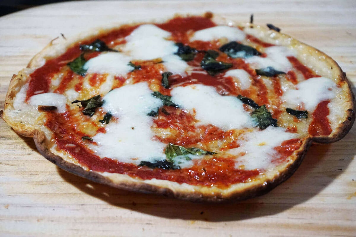 BeeHex 3D printed pizza
