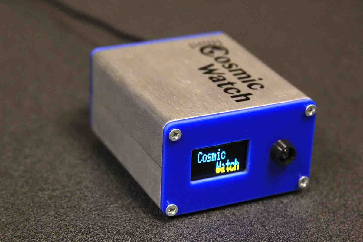Cosmic Watch particle detector