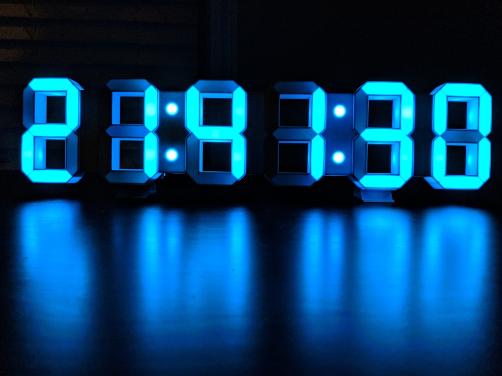 leonardlee's 7-segment LED clock