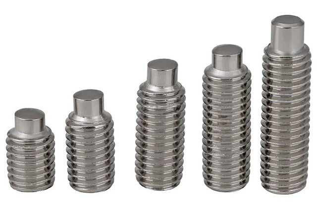 A set of dog point screws.