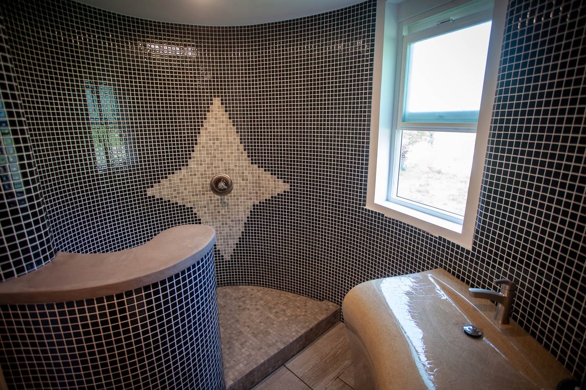 Fibonacci House 3d printed tiny house interior bathroom