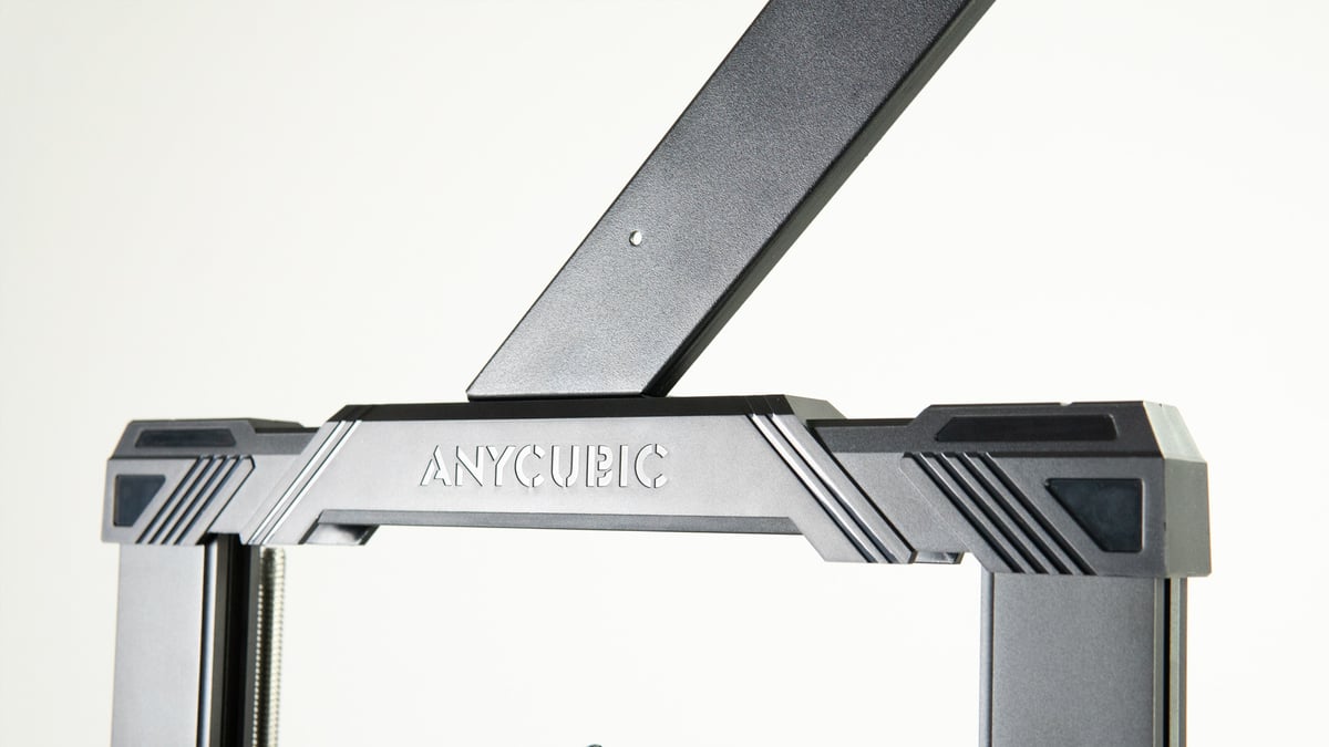 Inscription Anycubic sur le cadre de l’imprimante