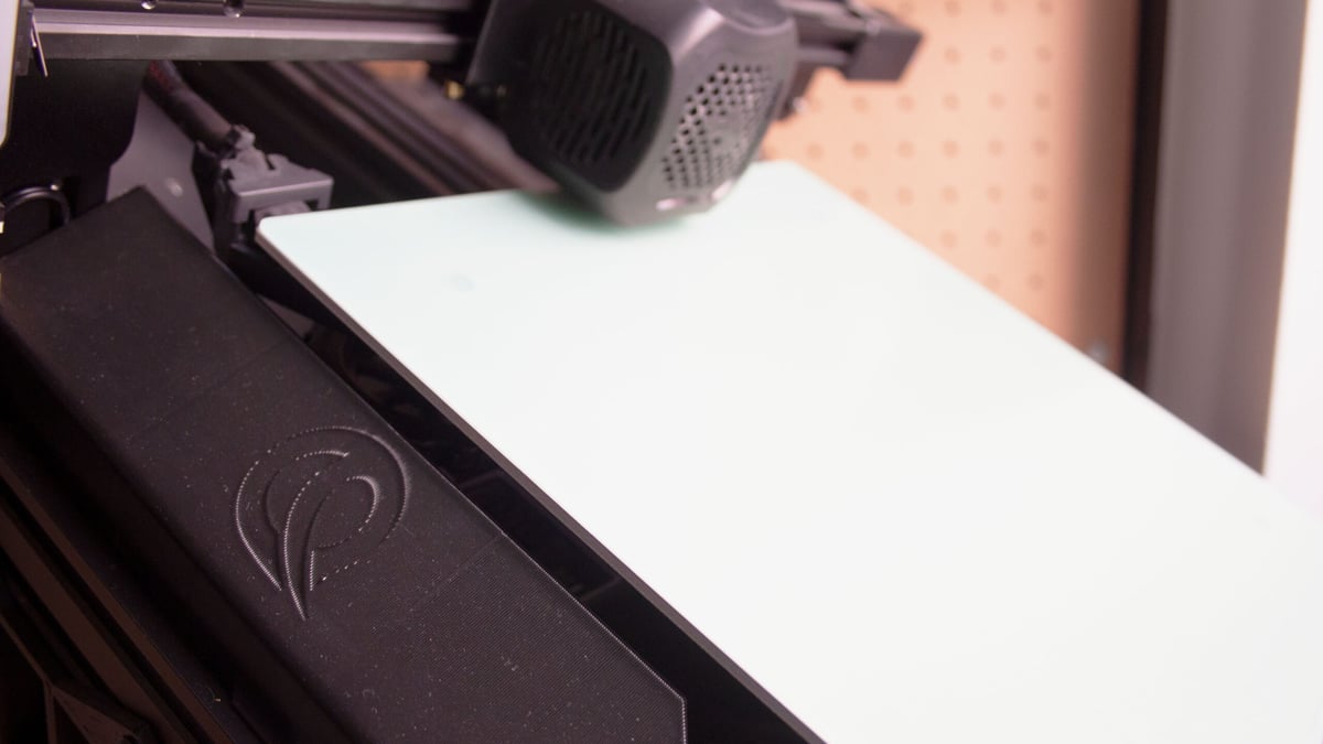 An Ender 3 V2 modified with a 3DQue Quinly tilt system and VAAPR print bed
