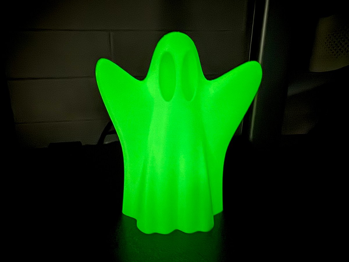 We printed this with Bambu Lab Glow Green filament (Source: All3DP)