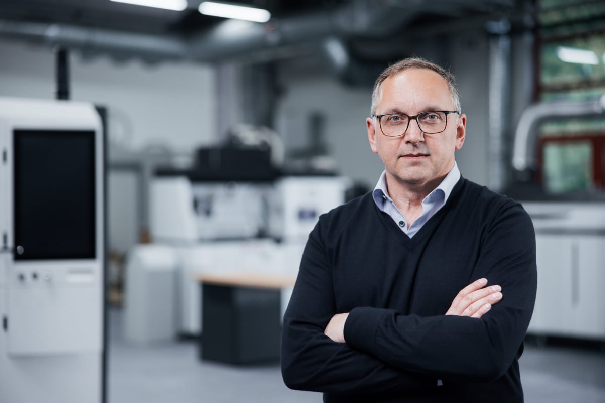 Frank Carsten Herzog designed the first industrial metal 3D printer (Source: Sebastian Buff)