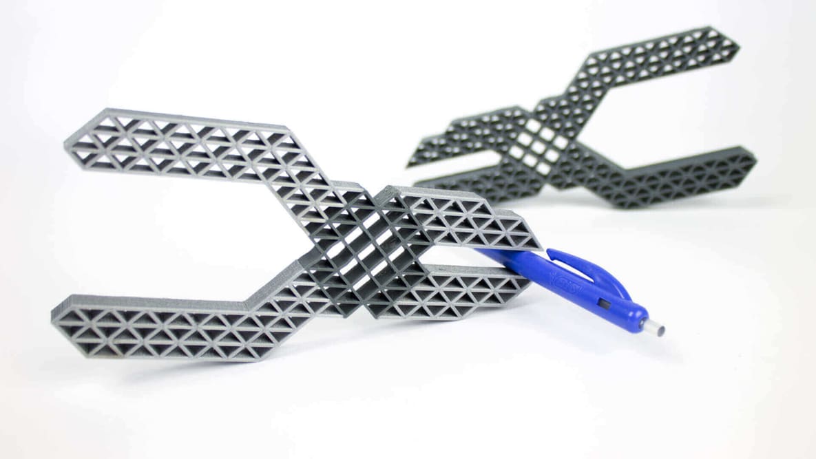 Featured image of 3D Printed Flexible Pliers Made With Dual Extrusion