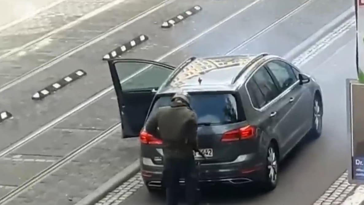 Featured image of Halle Synagogue Attacker Allegedly Built 3D Printed Gun