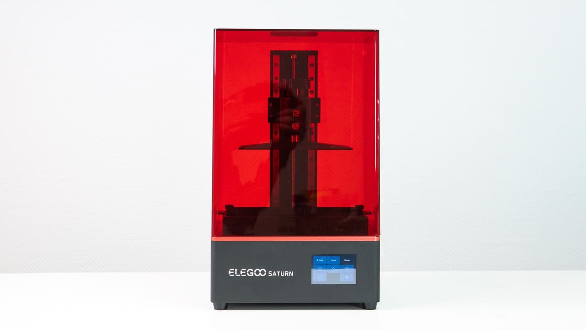 Image de l'en-tête de Elegoo Saturn : on a testé l’imprimante 3D résine