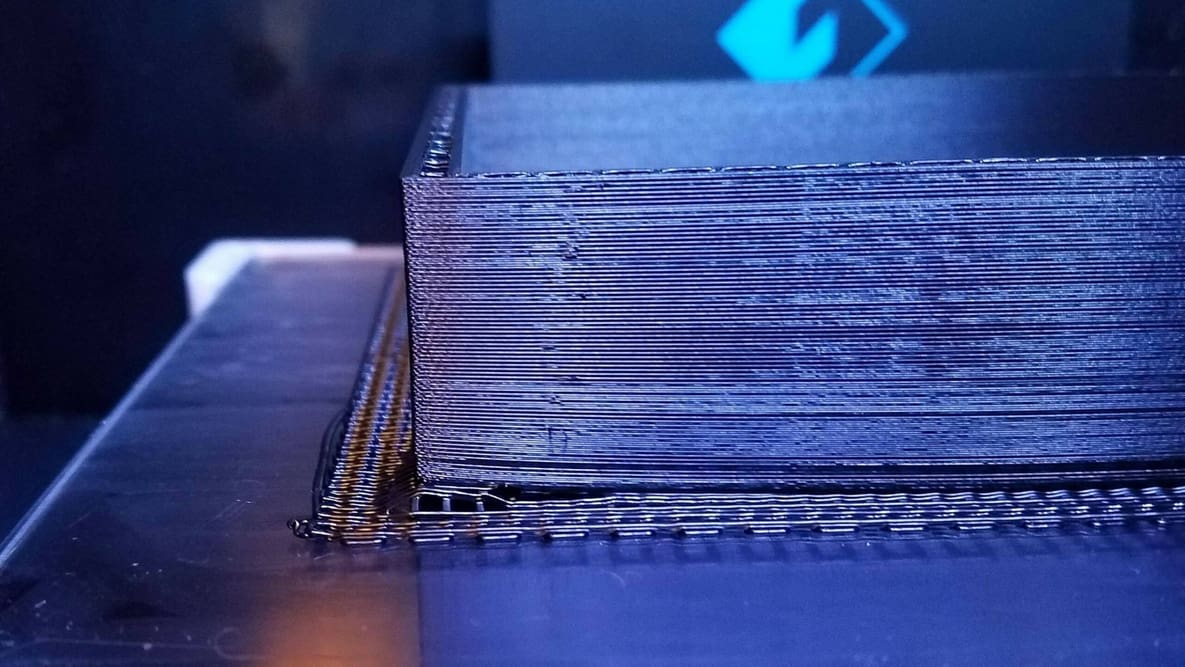 Imagem de destaque Warping na impressão 3D: 3 soluções fáceis