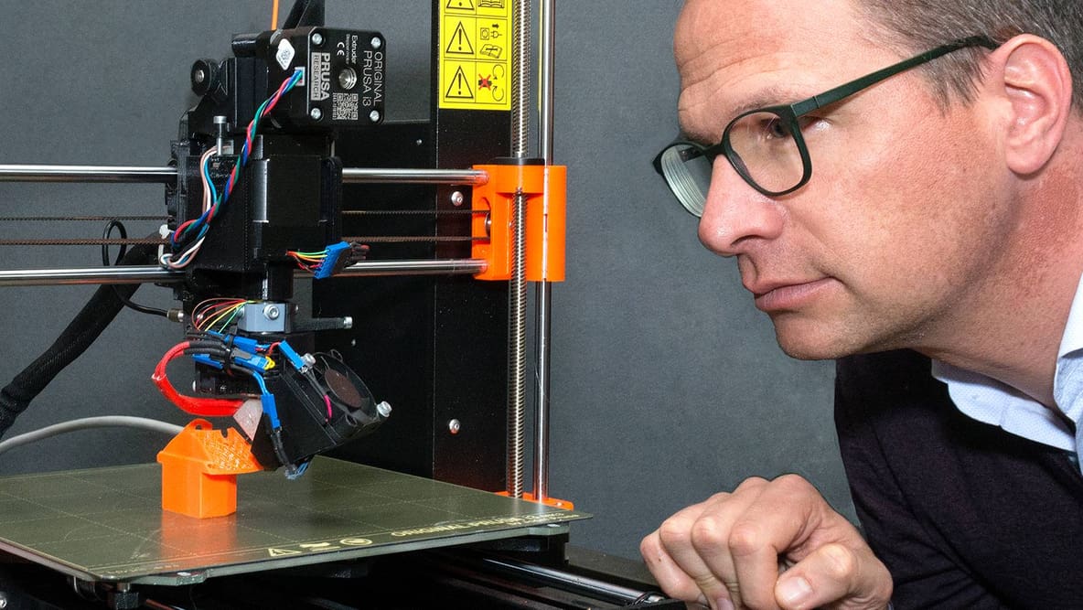 Featured image of Mod Your Prusa for 4-Axis 3D Printing: A Closer Look