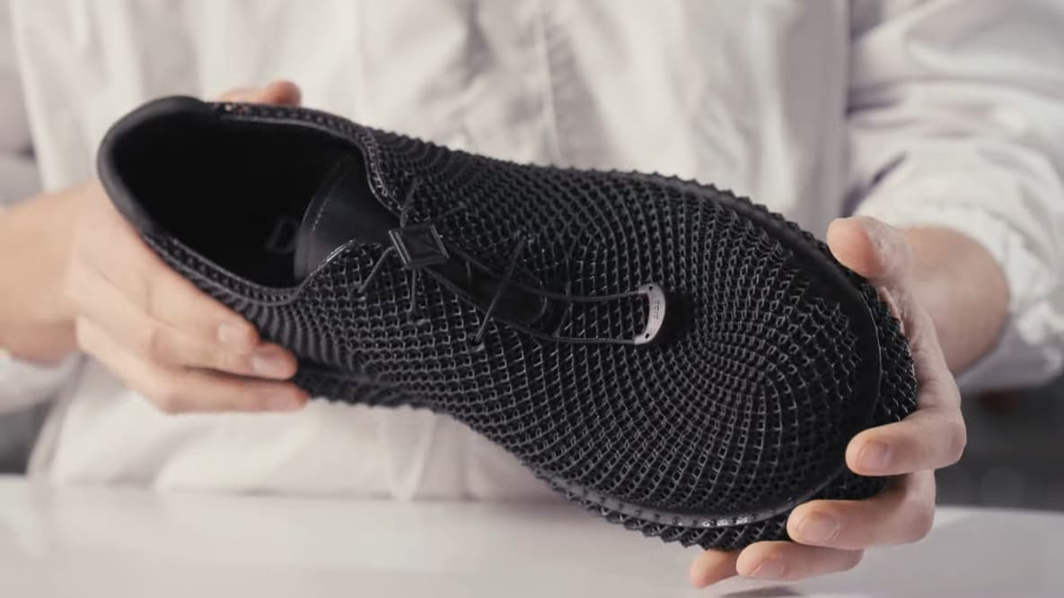 Featured image of Paris Fashion Week Made Us Want Some 3D Printed Dior Shoes