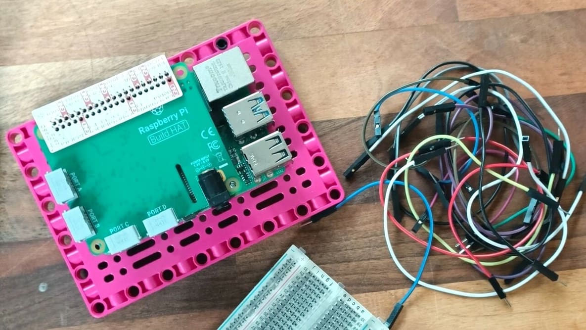 Featured image of Orange Pi 5 vs Raspberry Pi 4: The Differences