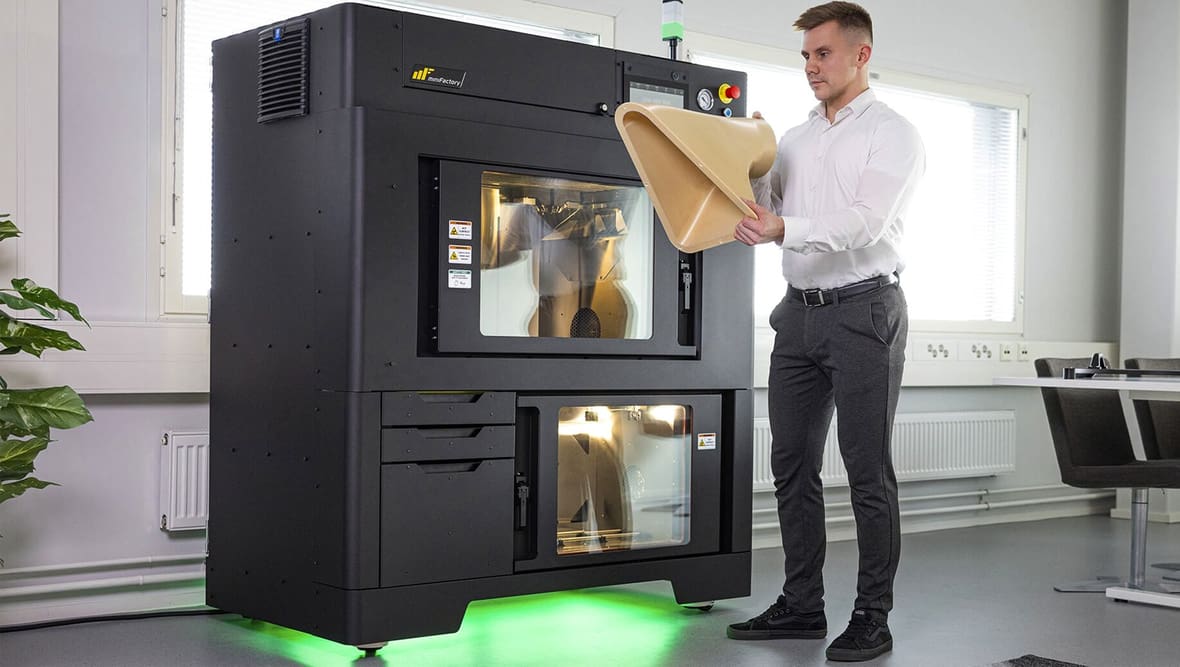 Featured image of PEEK 3D Printer Guide & All You Need to Know