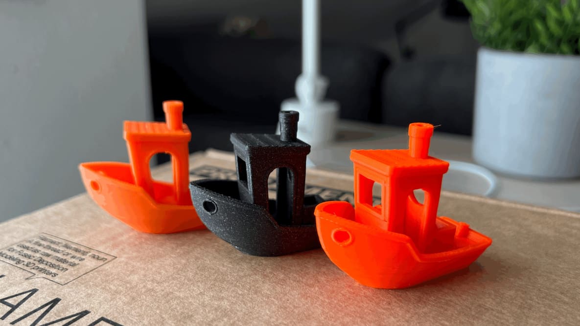 Featured image of PETG vs PLA Filament: Properties, Printing & Examples