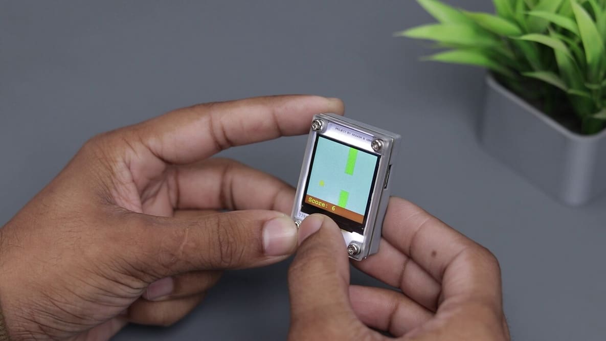 Featured image of The 15 Best Arduino Game Projects