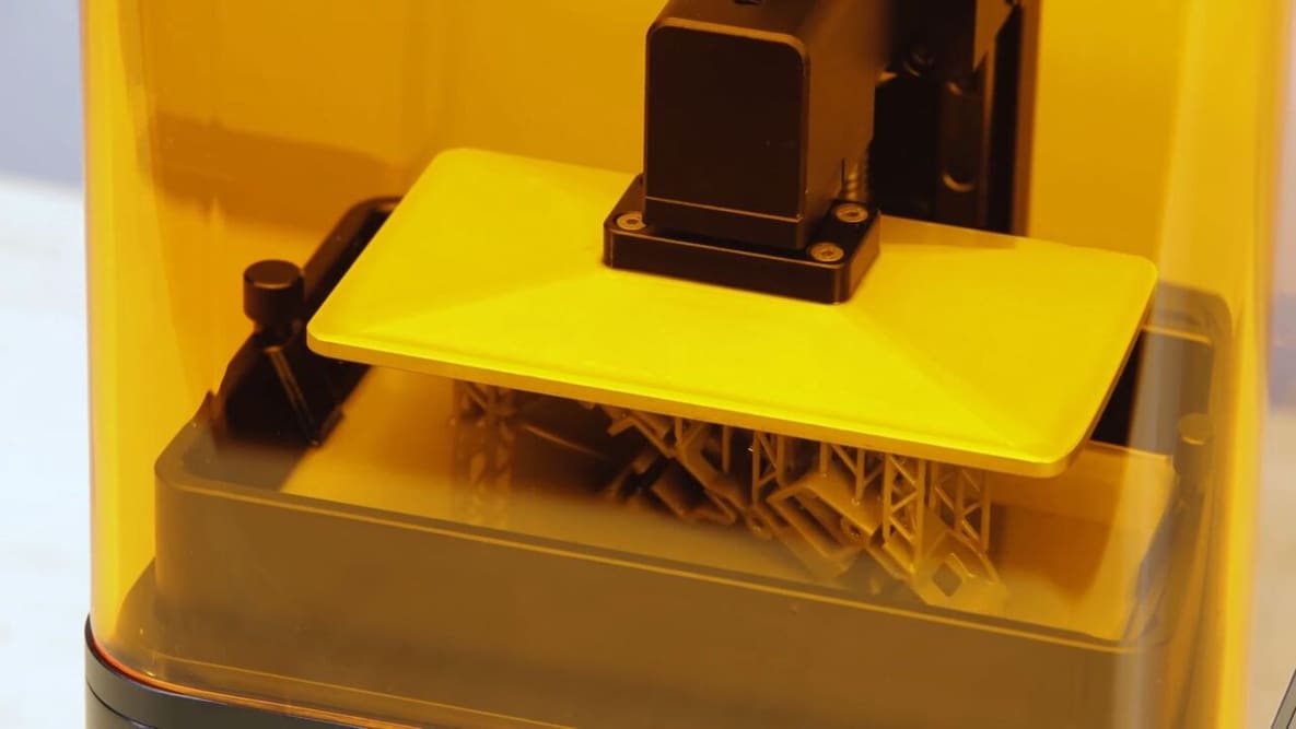 Featured image of Resin 3D Printer Time-Lapse: How to Get It Right