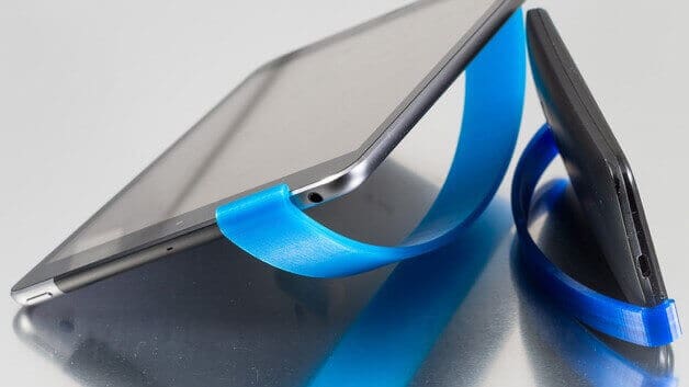 Featured image of 3D Clip Stand for Tablet or Smartphone