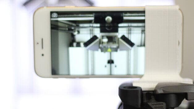 Featured image of How to Secure your iPhone to a Manfrotto Tripod