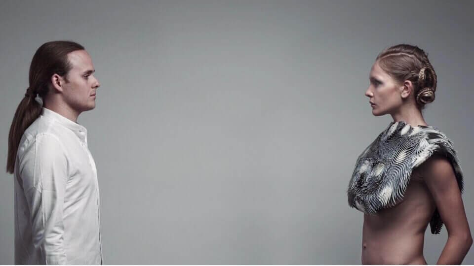 Featured image of 3D Printed Wearable Cape Responds to Your Gaze