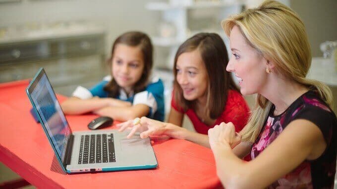 Featured image of Kirakira Want to Inspire Girls to Learn Engineering