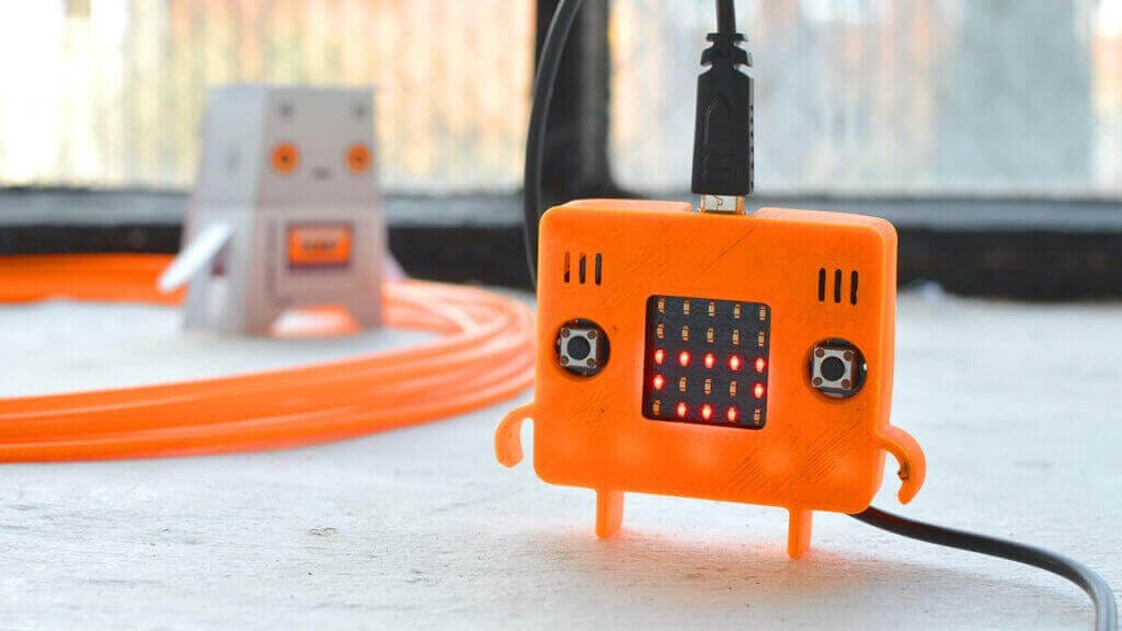Featured image of Turn your BBC micro:bit into a 3D Printed Microbot