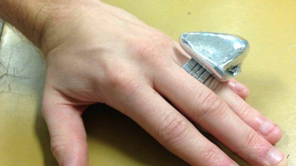 Featured image of 3D Printed Nose Ring Takes a Shape You Might Not Expect
