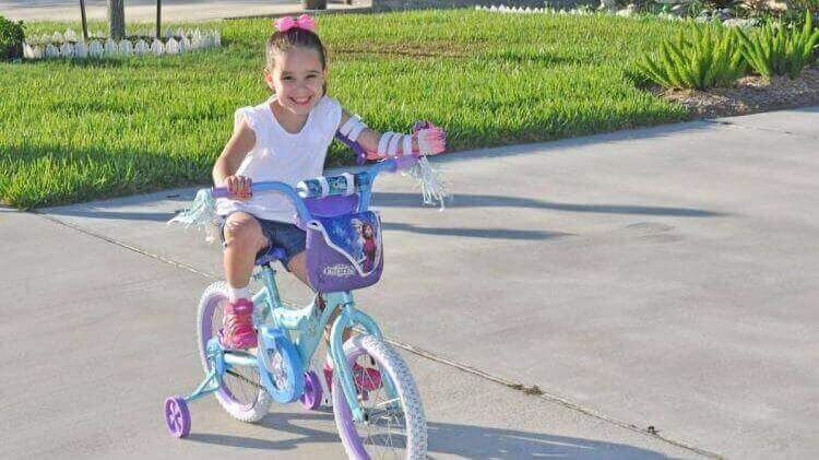 Featured image of Public Library uses 3D Printer to give 5-year-old Girl a Prosthetic Hand