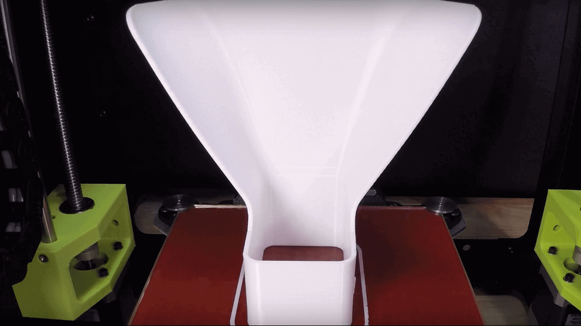 Featured image of Flash Diffusor “Wyng” is a 3D Printed Photography Savior
