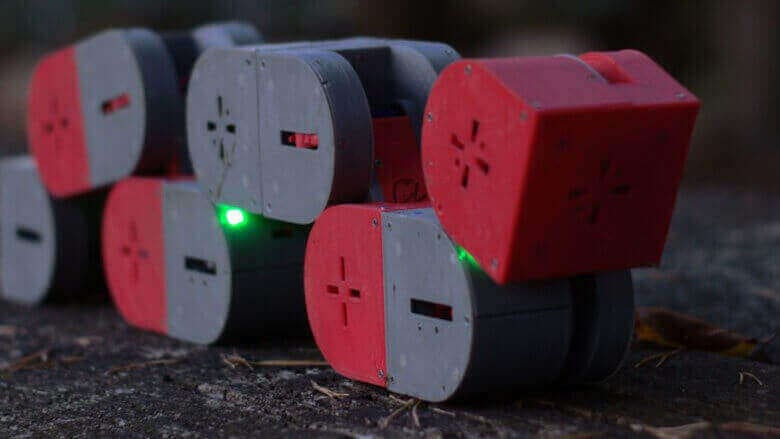 Featured image of Dtto is a 3D Printed, Self-Configurable Modular Robot
