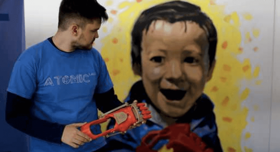 Featured image of Alternative Limb Project Offers Children Cheap 3D Printed Prosthetics
