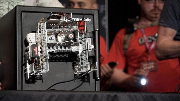 Featured image of This Open-Source Robot Can Crack A Safe in 30 Minutes