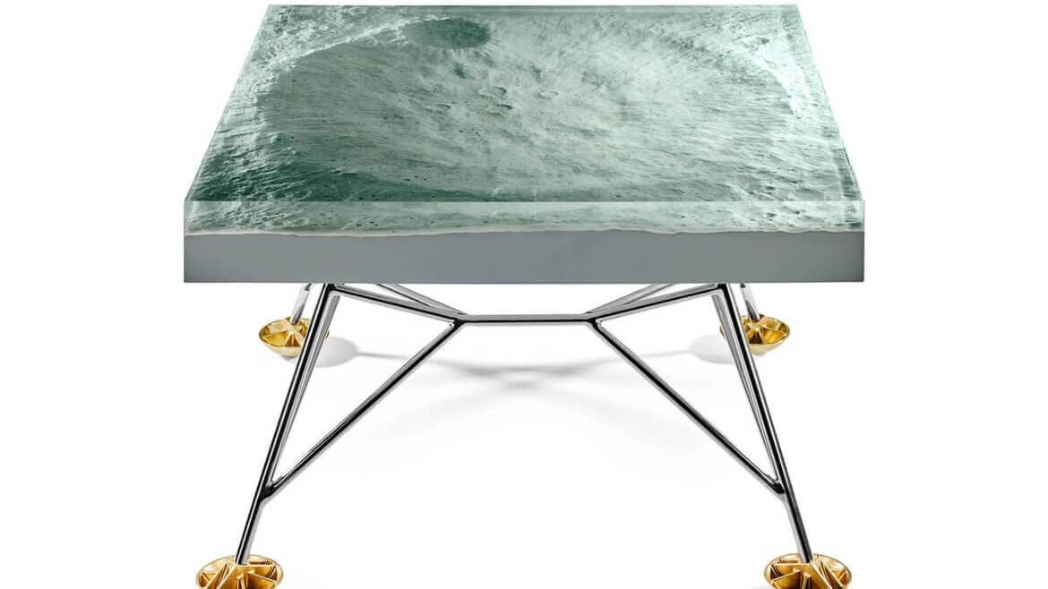 Featured image of Amazing Apollo 11 Table Shows Accurate 3D Model of the Moon’s Surface