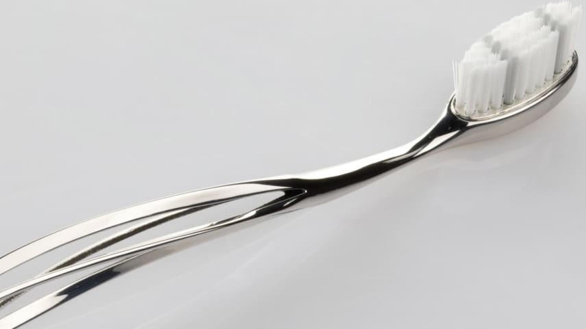 Featured image of Oral Hygiene for the 1%: Zare 3D Prints Bespoke Metal Toothbrush