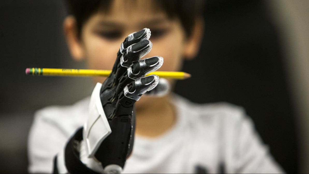Featured image of 5-Year-Old Star Wars Fan Receives 3D Printed Stormtrooper Prosthetic