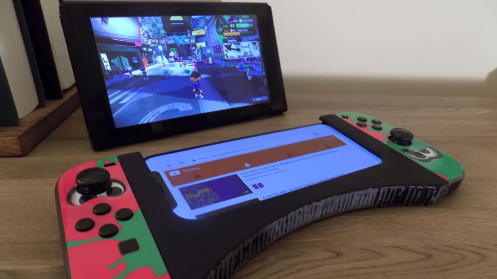 Featured image of 3D Print a Joy-Con Grip For Your Smartphone