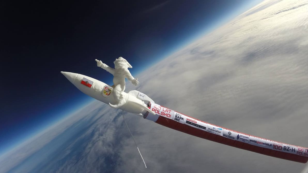 Featured image of 3D Printed Gnome Goes to Space to Celebrate 100 Years of Polish Independence