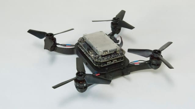 Featured image of MIT Trains Drones to Fly Using VR “Flight Goggles”