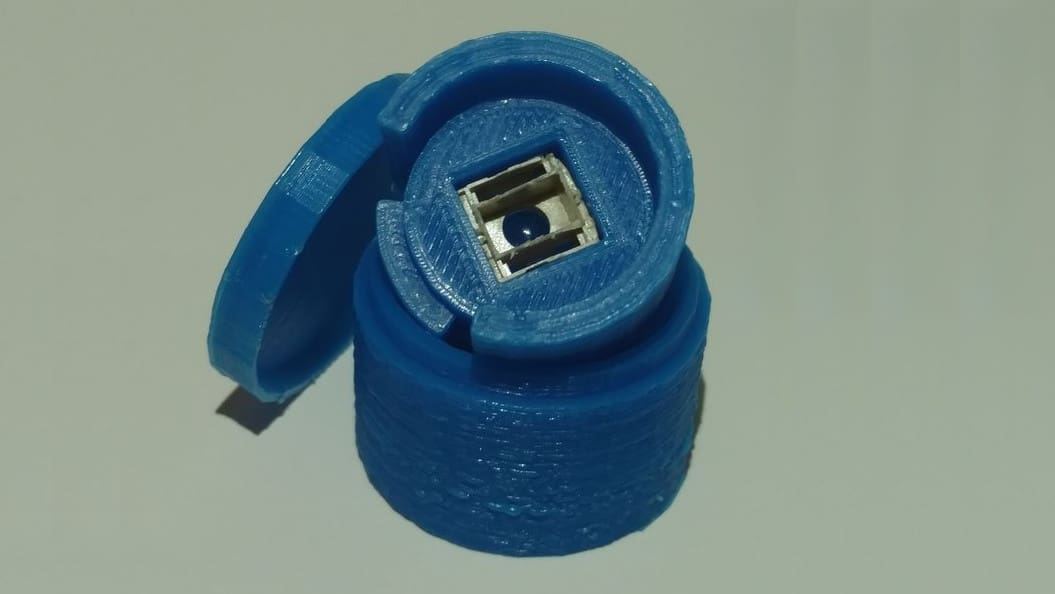 Featured image of [Project] Create a 3D Printed Pocket Microscope from E-Waste