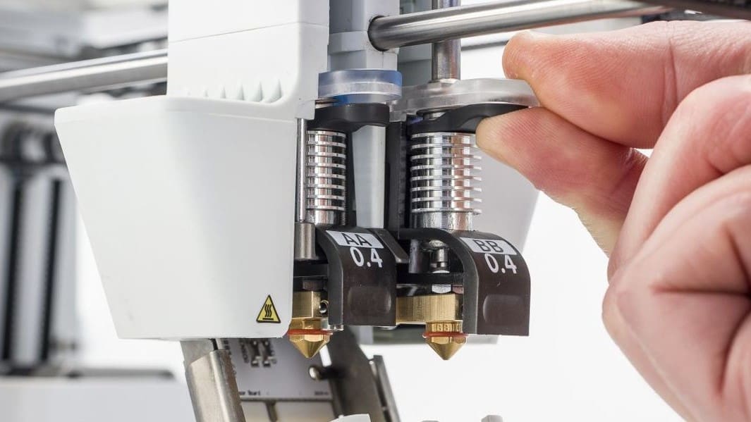 Featured image of Ultimaker 3 Nozzle – How to Replace Worn Parts